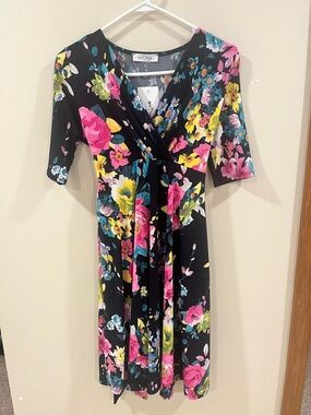 My Bump Floral V-Neck Maternity Dress - Medium